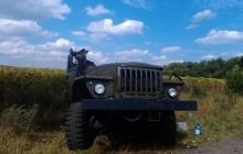 Геращенко: На Донеччині силовки захопили 2 вантажівки, гармату "Рапіра" і зброю бойовиків