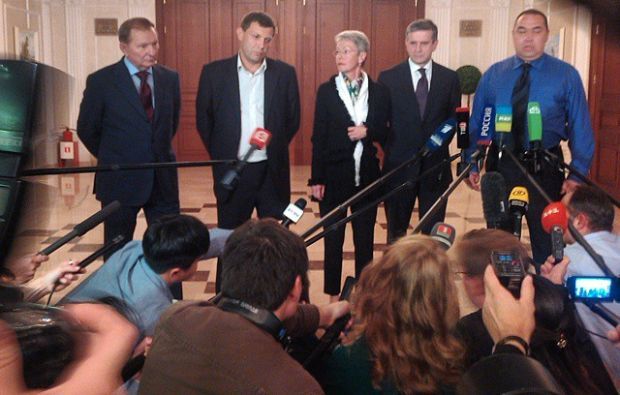Участники переговоров в Минске / фото instagram/vasilymaximov