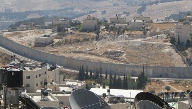 Стена на границе с Ливаном / nnm.me