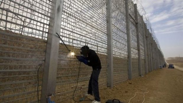 Стена на границе с Сирией / www.mirislama.com