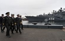 Атомные подводные лодки и боевые корабли РФ проводят масштабные учения в Баренцевом море