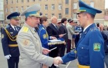 В Харькове более 60 военных летчиков получили офицерские погоны