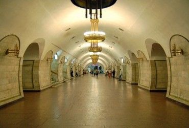В Киеве преложили дерусифицировать станцию метро Площадь Льва Толстого: как хотят назвать