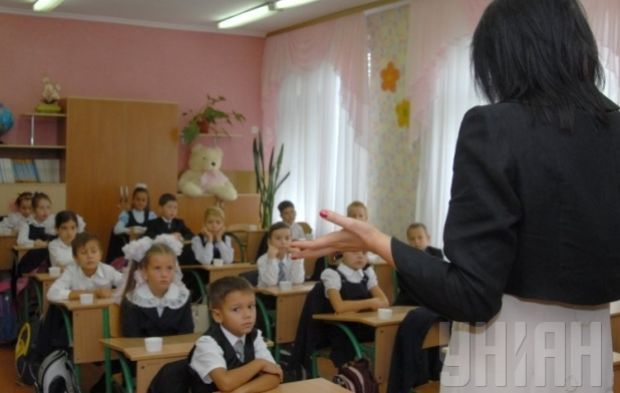 Вивчення української мови в Криму скорочується через тиск на школи / УНИАН