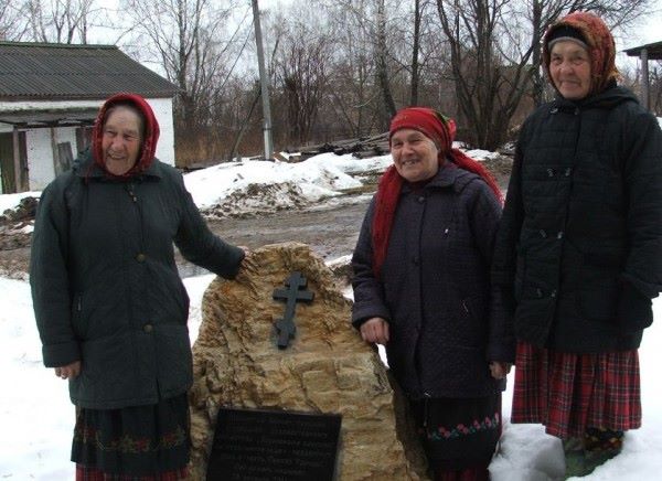 'Бурановські бабусі' все ж побудували храм - сьогодні перше богослужіння 'Бурановські бабусі' все ж побудували храм - сьогодні перше богослужіння