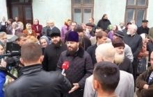 Єпископ Львівський і Галицький УПЦ Філарет прокоментував ситуацію у місті Турка, де захоплено храм УПЦ