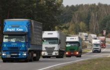 Грузовики с гуманитарной помощью из Германии прибыли в логистический центр под Киевом