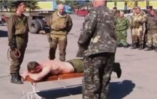 На Луганщине пророссийских наемников публично выпороли за злоупотребление водкой (видео)