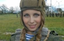 Агента ФСБ і подругу бойовика-садиста Харламову бачили під АП під час "бунту" Нацгвардії (фото)