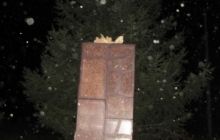 Ночью в Луганской области снесли еще 2 памятника Ленину
