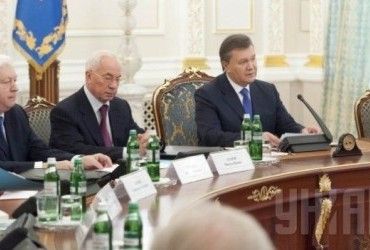 Зеленський ввів у дію санкції РНБО проти Януковича, Азарова та інших чиновників