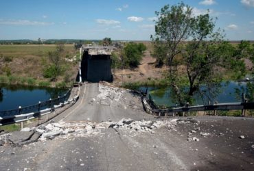 На Донбасі окупанти РФ намагаються зайти в тил ЗСУ і порушити логістичні шляхи - Генштаб