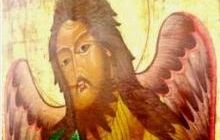 В московском "Манеже" впервые выставлены триста храмовых икон XVI-XX веков