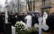 Митрополит Никодим (Ротов) - про таких говорят, что они бетонные стены умеют разламывать - Патриарх Кирилл
