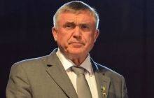 Кандидат от "Оппозиционного блока" скупает подписи за отмену выборов