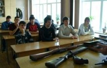Poroshenko orders resumption of basic military training in schools