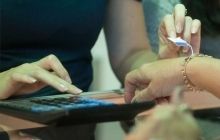 Российские депутаты предлагают продавать ювелирные изделия по паспорту