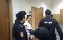 Адвокати Савченко запропонували суду змінити запобіжний захід на домашній арешт