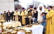 Керуючий справами УПЦ освятив накупольні хрести для споруджуваного храму в Борисполі