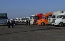 На Керченській переправі далекобійники погрожують бунтом - деякі стоять вже 4 дні