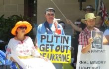 Українці Австралії "попросили" Путіна з саміту G20: "Сідай на свій велосипед та жени додому!" (фото, відео)