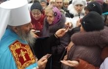 Предстоятель УПЦ с архипастырским визитом посетил Роменскую епархию