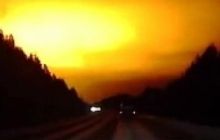 В небе над Свердловской областью произошла загадочная огненная вспышка (видео)