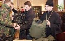 Сумська єпархія УПЦ передала військовим бронежилети та інші засоби захисту