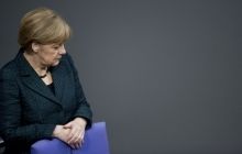 Bloomberg: Порошенко и Путин ведут переговоры, а Меркель предупреждает о затяжном кризисе