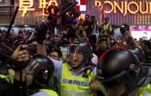 В Гонконге арестовали еще 11 активистов и 7 полицейских