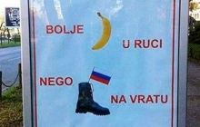 На улицах Черногории появились плакаты, сравнивающие банан с русским сапогом (фото)