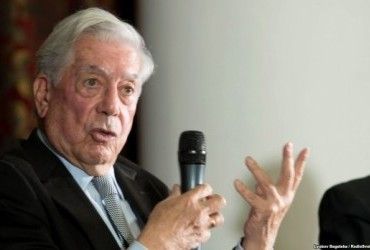 Нобелівський лауреат Варґас Льоса: Україна - приклад для інших маленьких країн, що мають таких страшних сусідів