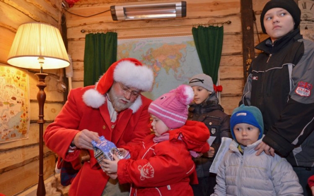 Всі заходи відбуватимуться з дотриманням карантинних обмежень \ фото УНІАН Всі заходи відбуватимуться з дотриманням карантинних обмежень \ фото УНІАН