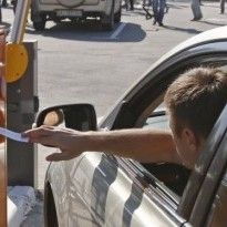 Kyiv to switch to non-cash payment for parking from Aug 10