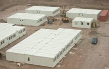 Модульные городки для переселенцев с Донбасса превращаются в "депрессивные гетто" – журналисты