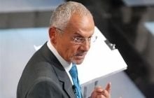 Центр занятости аннулировал Шустеру разрешение на работу в Украине