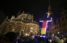 На антиісламський мітинг у Дрездені прийшли понад 17 тисяч осіб (фоторепортаж)