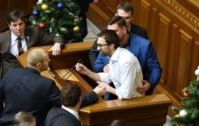 Лещенко: полномочия Турчинова расширили незаконно, кому-то придется бежать из страны