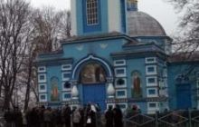 В УПЦ заявляют о захвате сразу двух храмов в Ровенской епархии этой ночью