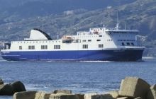 На горящем пароме Norman Atlantic обнаружен погибший, 2 человека ранены