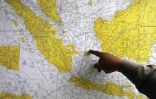 У зоні пошуку зниклого літака AirAsia виявили підозрілий об'єкт