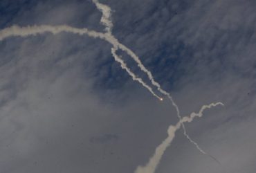 Над Миколаївщиною з українських кораблів збили дві російські ракети - ВМС