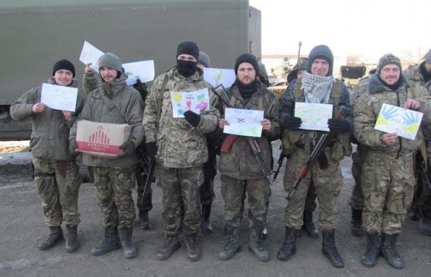 Участников АТО поздравили с праздниками / 0629.com.ua Участников АТО поздравили с праздниками / 0629.com.ua