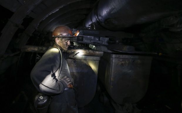 Адміністрації вживають необхідних заходів для підняття шахтарів на поверхню / фото: REUTERS