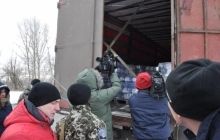 Гуманітарні рейси Ахметова доставлять в січні півмільйона продуктових наборів на Донбас