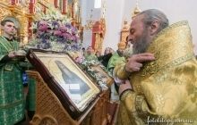 В третій день Різдва Предстоятель УПЦ звершив богослужіння у Свято-Пантелеімоновському монастирі Києва