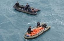Rescuers remove from water 48 bodies of AirAsia crash victims