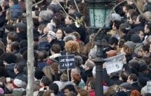 Сотні тисяч людей вийшли на Марш єдності проти тероризму в Парижі. Наживо