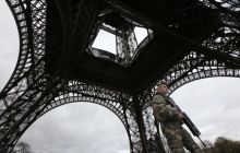 Гражданские объекты Франции будут охранять 10 тысяч военных