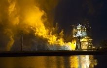 NASA успешно испытало двигатели сверхтяжелой ракеты для полета на Марс